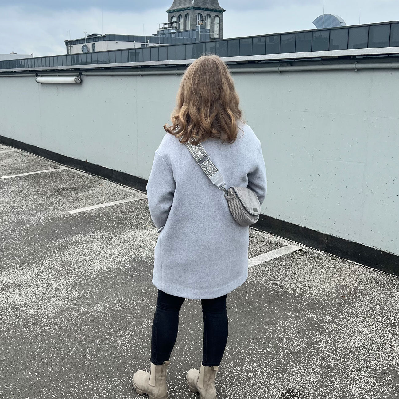 Tasche Majla grau