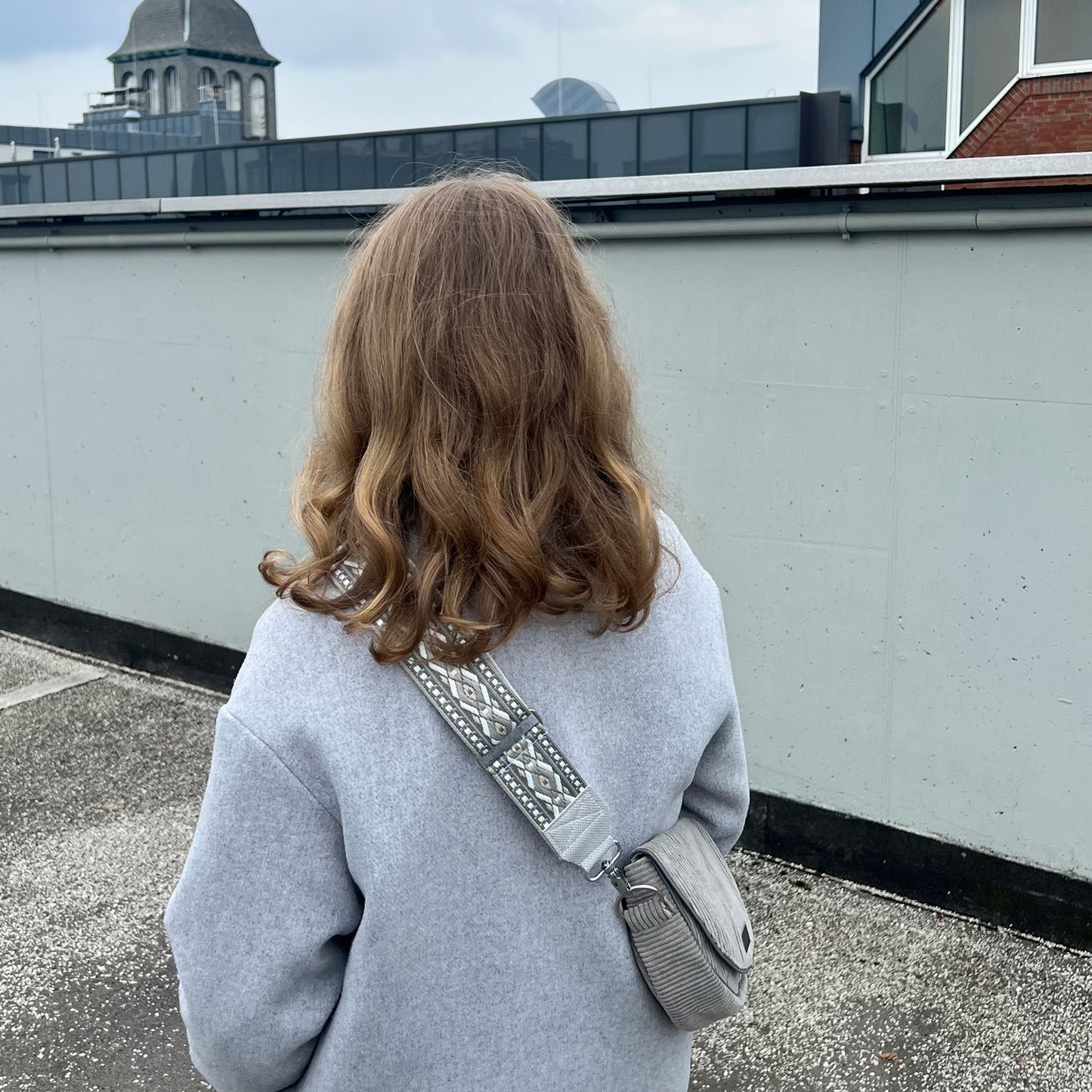 Tasche Majla grau